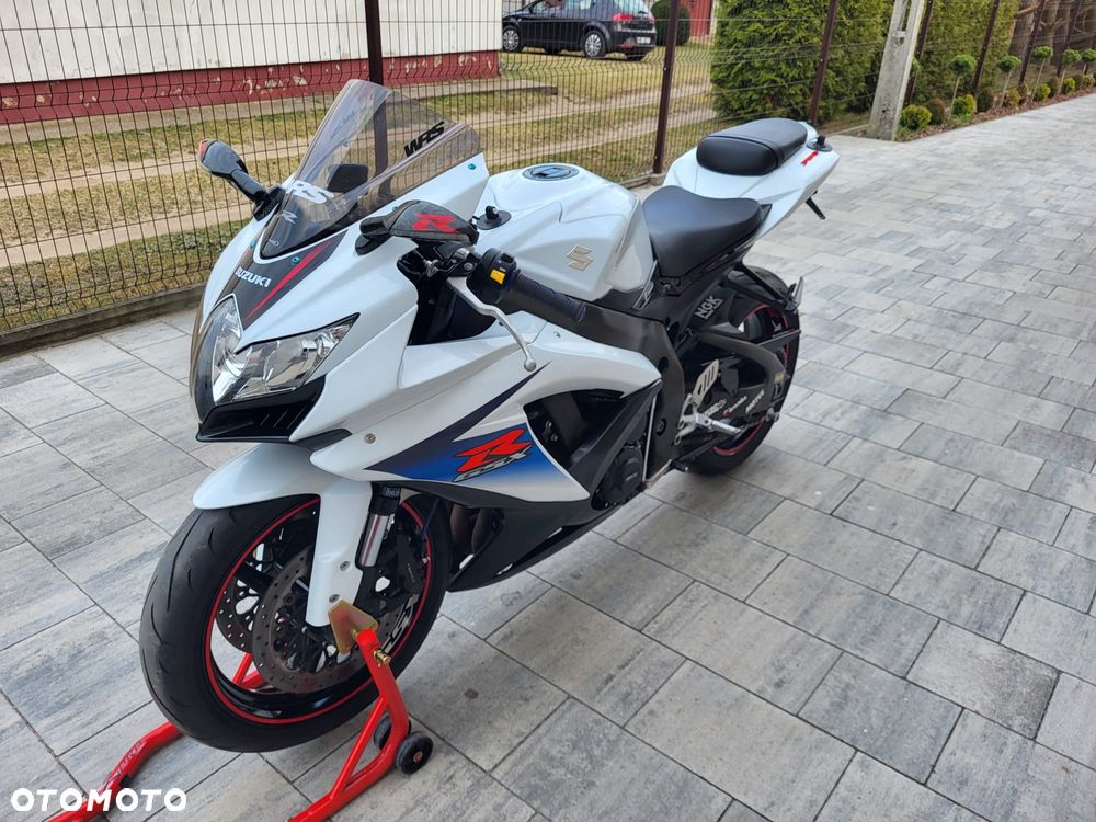 Suzuki GSX-R - 7