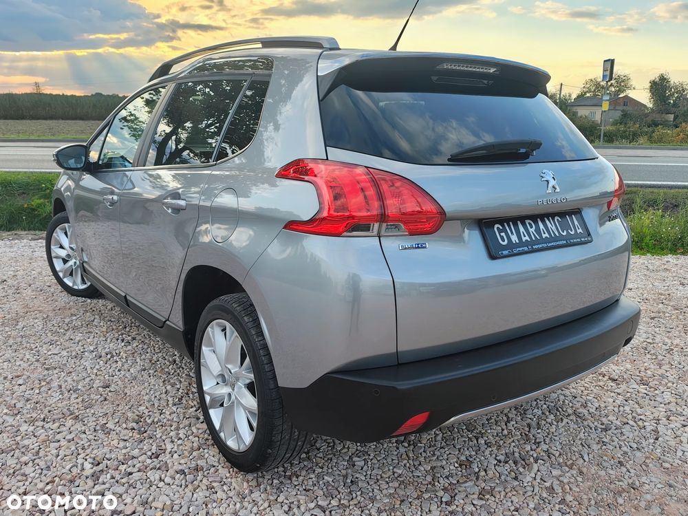 Peugeot 2008 1.6 BlueHDi Style - 11