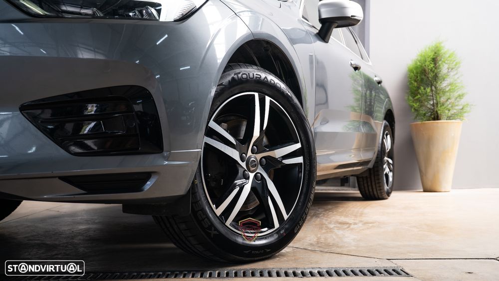 Volvo XC 60 D4 AWD RDesign - 3