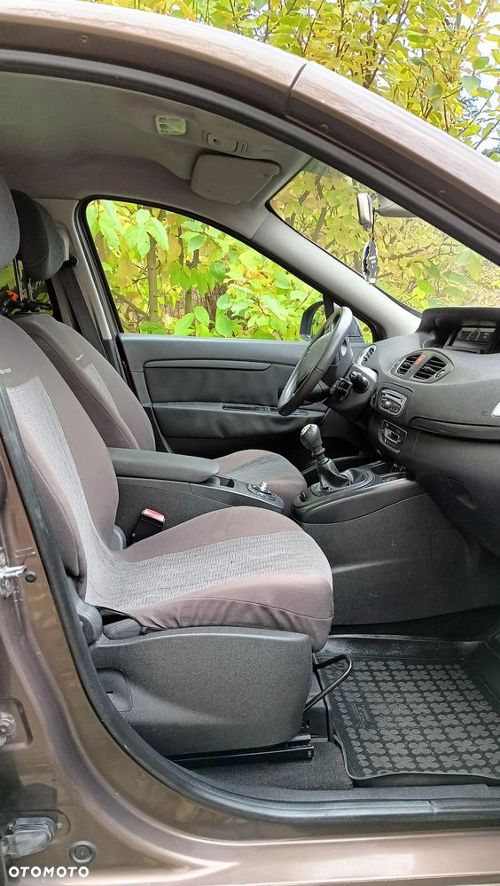 Renault Grand Scenic Gr 1.9 dCi Privilege - 14