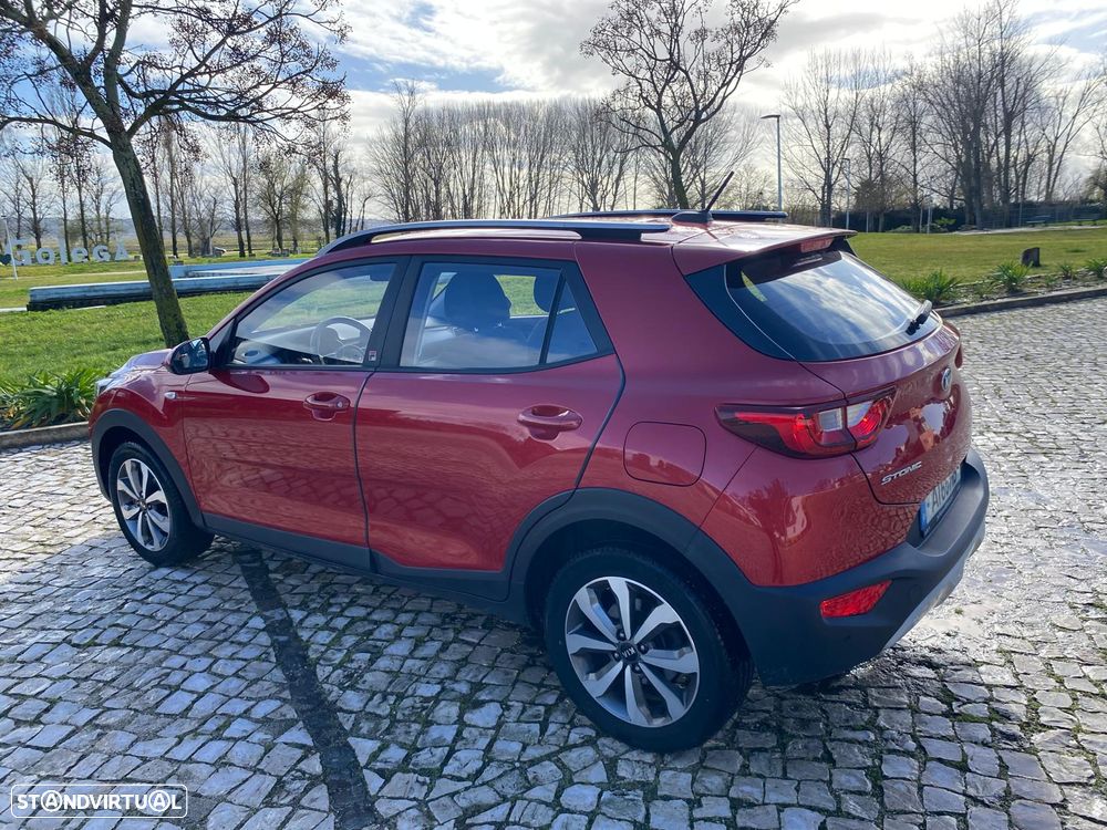 Kia Stonic 1.2 by FILA - 31
