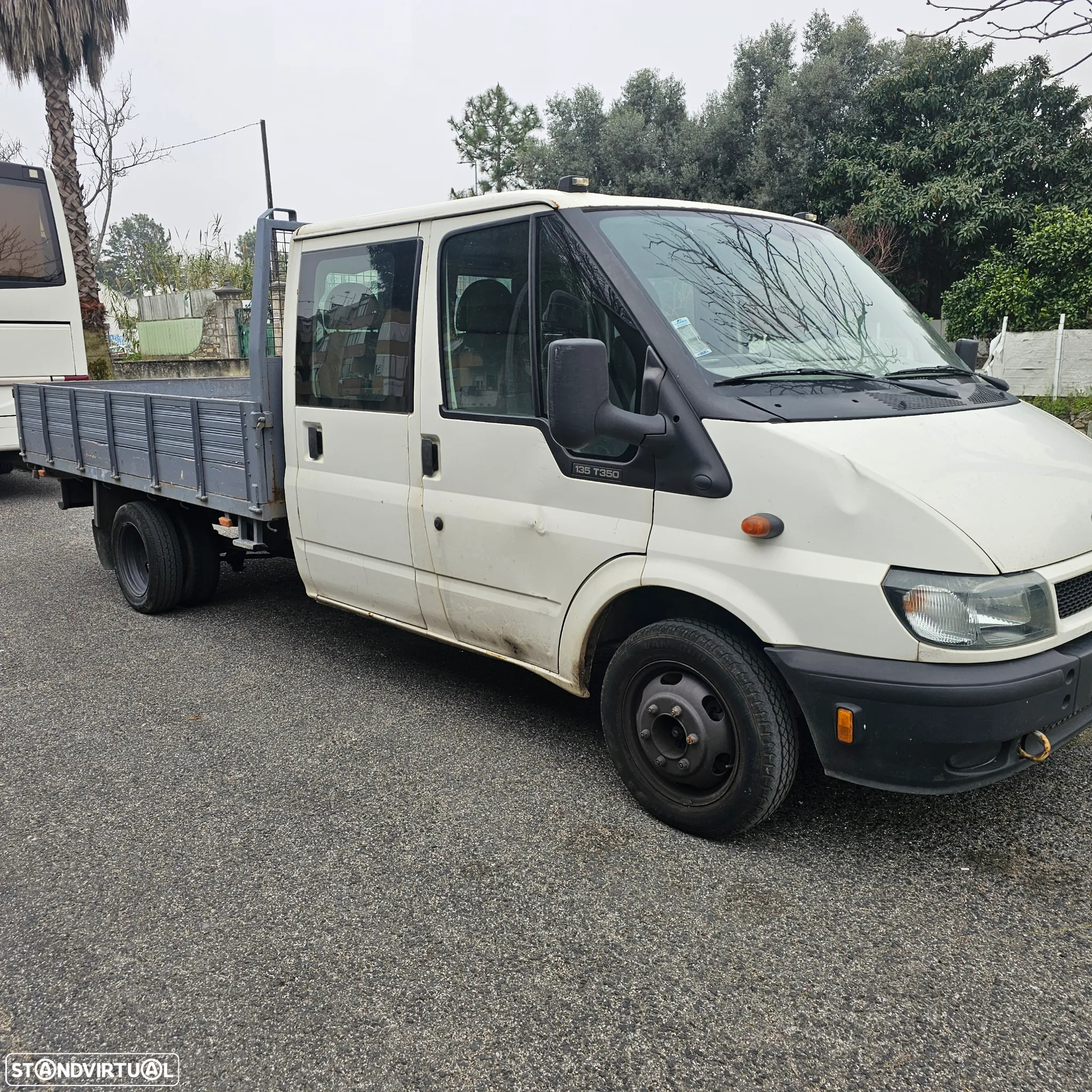 Ford Transit caixa aberta - 11