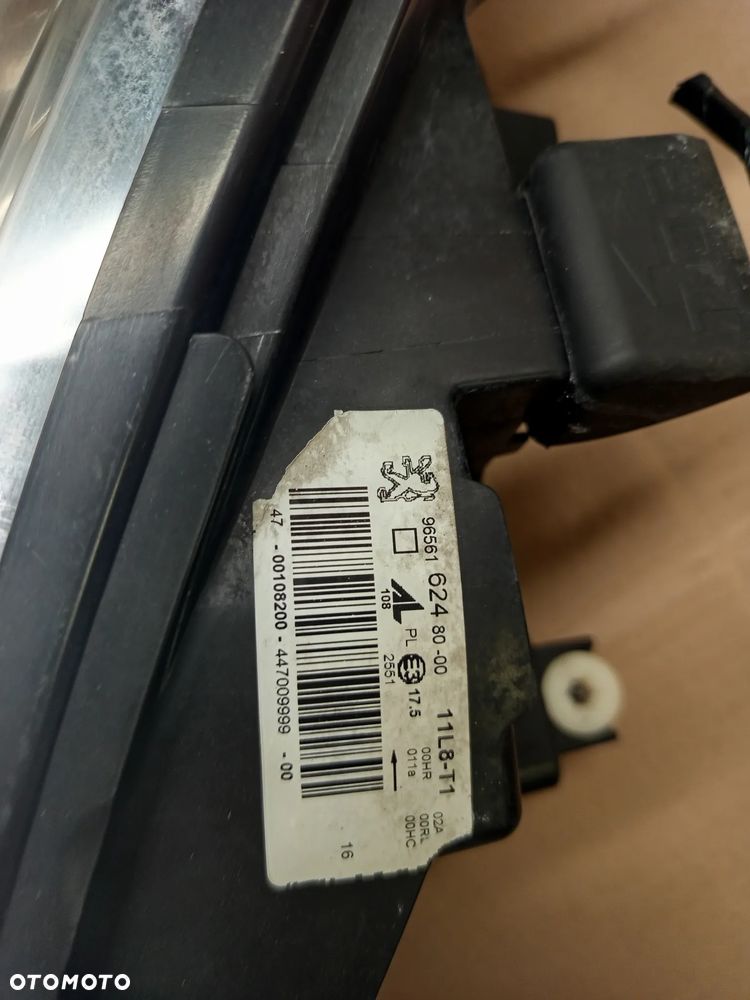 PEUGEOT 308 SW 1.6B 07-14 LAMPA PRAWY PRZÓD 9656162480 - 13