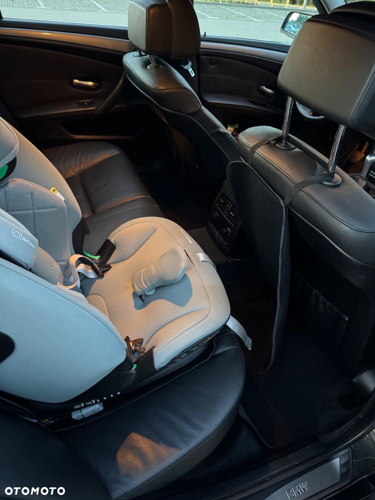 BMW Seria 5 - 30