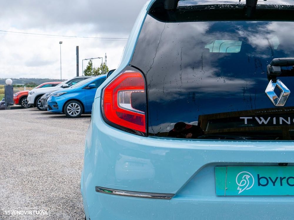 Renault Twingo Z.E. 22 Intens - 15