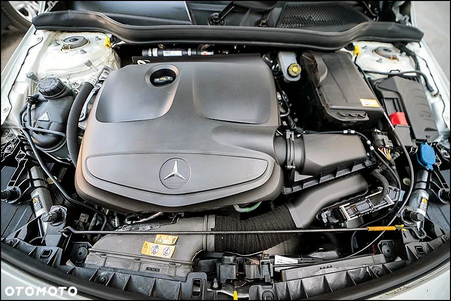 Mercedes-Benz Klasa A 180 (BlueEFFICIENCY) Urban - 37