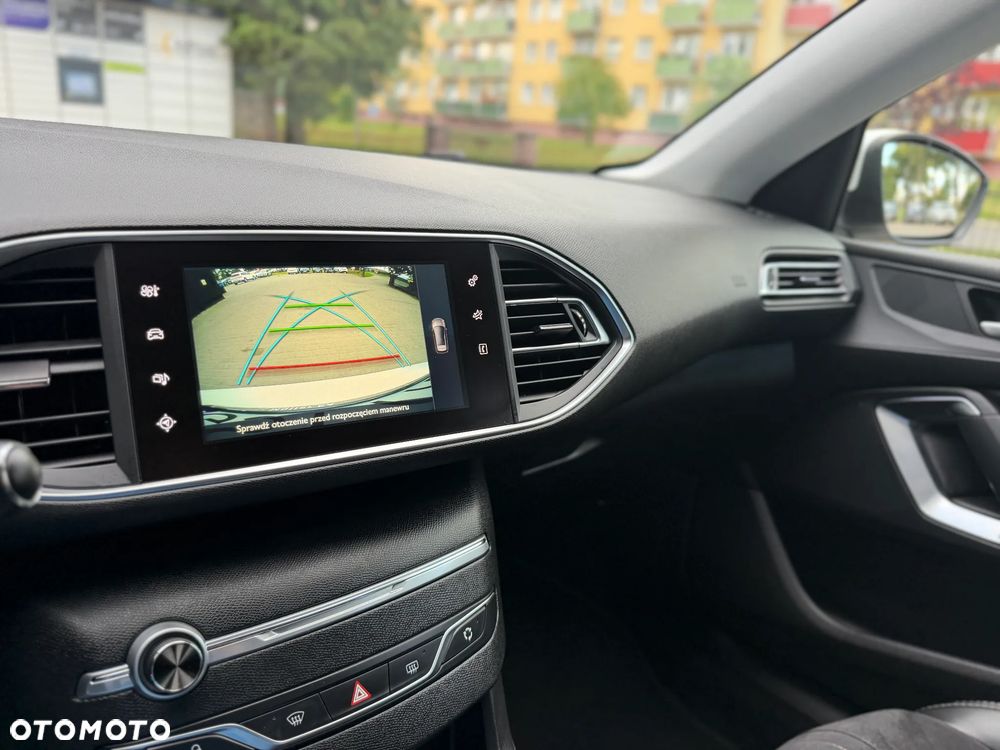 Peugeot 308 2.0 Blue HDi Allure S&S - 36