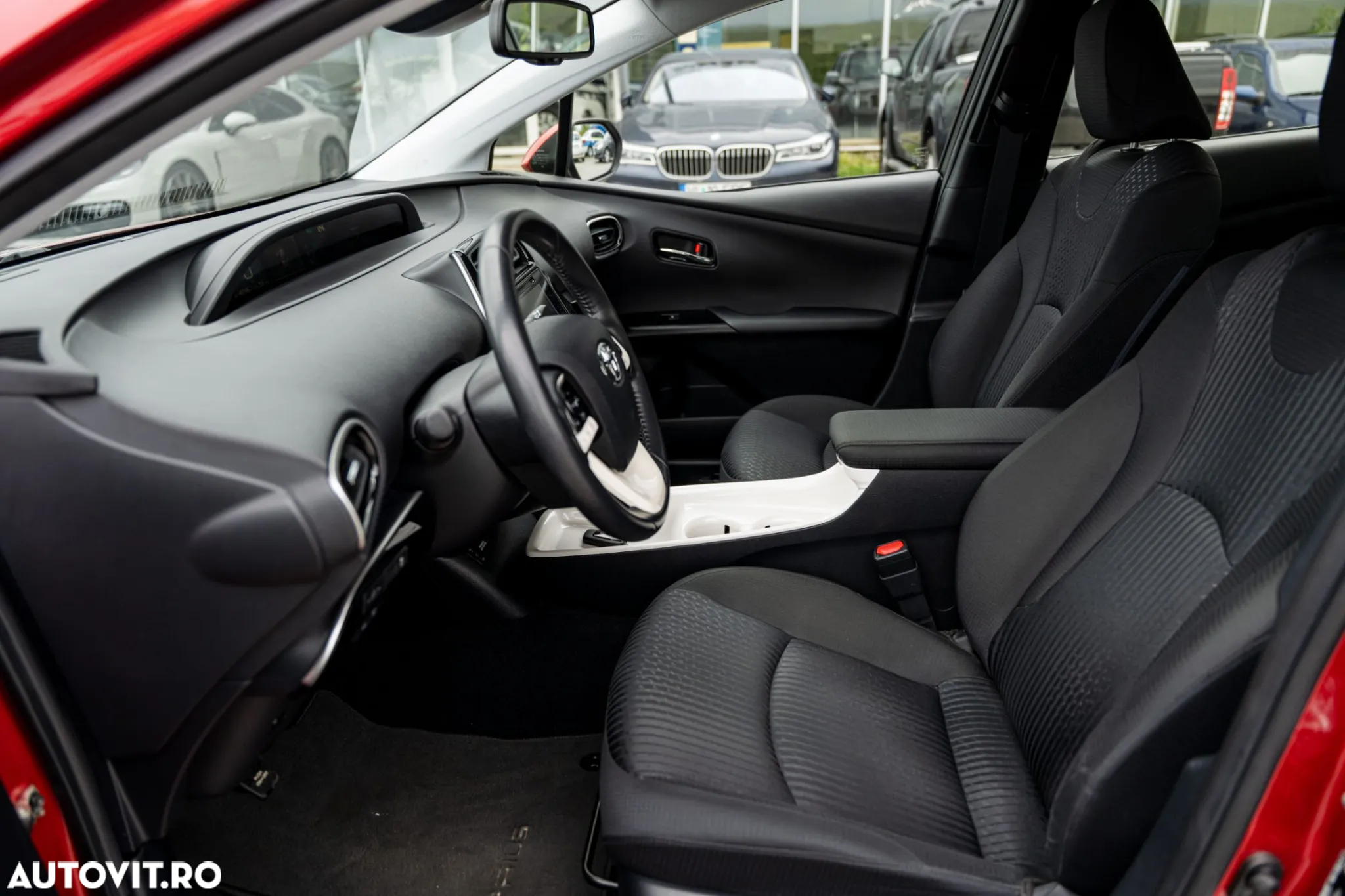 Toyota Prius Hybrid Comfort - 14