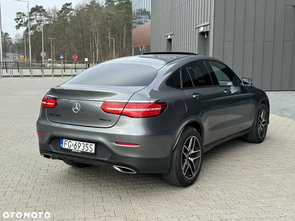 Mercedes-Benz GLC 300 4-Matic - 3
