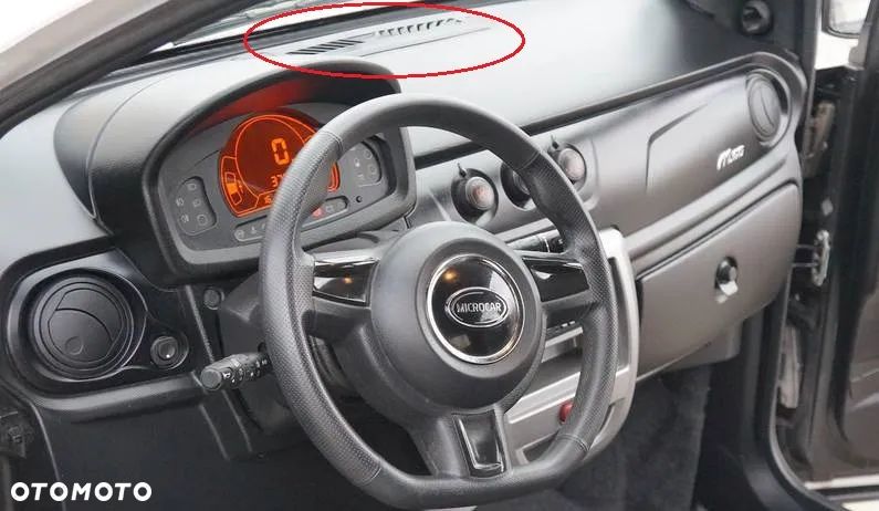 Kratka nawiewu szyby czołowej Microcar M.Go 2010r. - 3