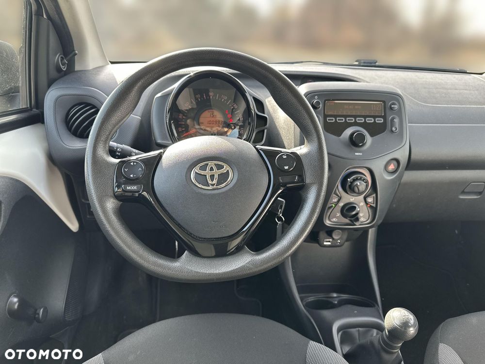 Toyota Aygo - 16