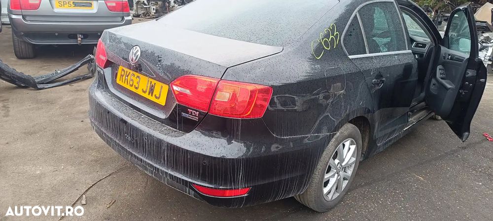 Dezmembrari / Dezmembrez VW Jetta 4 162 1.6 TDI CAYC cutie viteze manuala 5 trepte cod culoare LC9X - 7