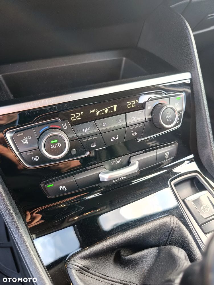 BMW Seria 2 218d Advantage - 21