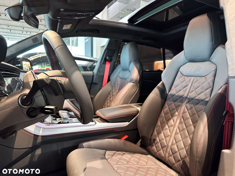 Audi SQ8 - 24