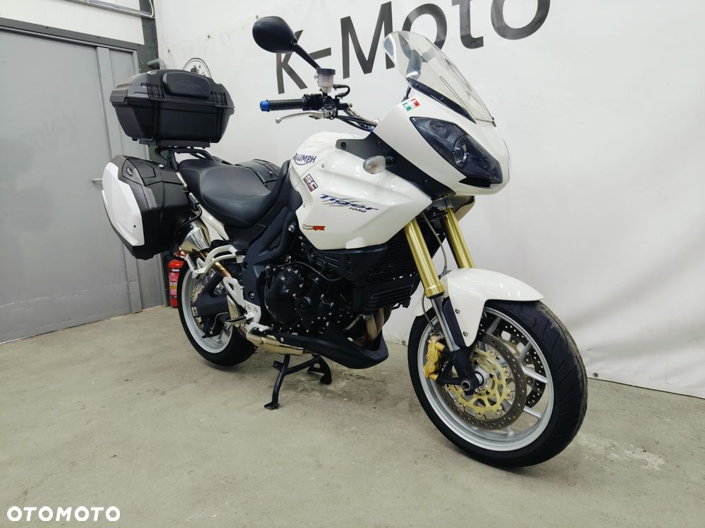 Triumph Tiger - 2