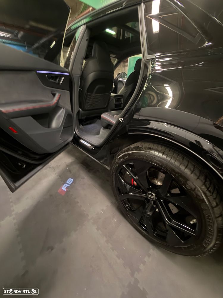 Audi RS Q8 4.0 TFSI quattro Tiptronic - 33