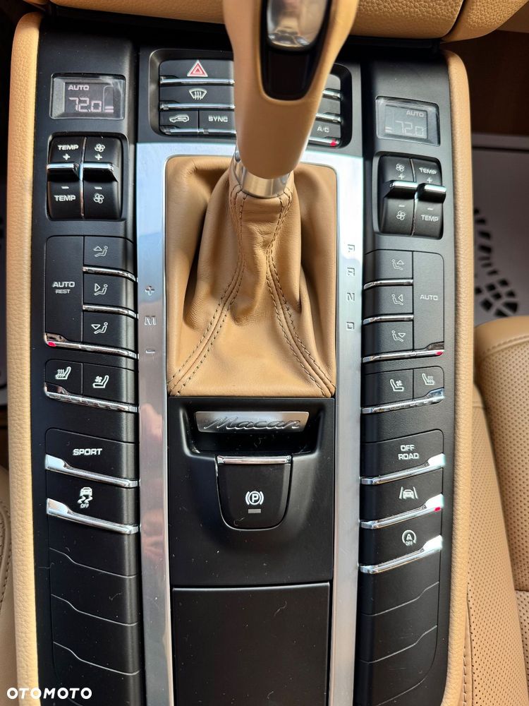 Porsche Macan S - 27