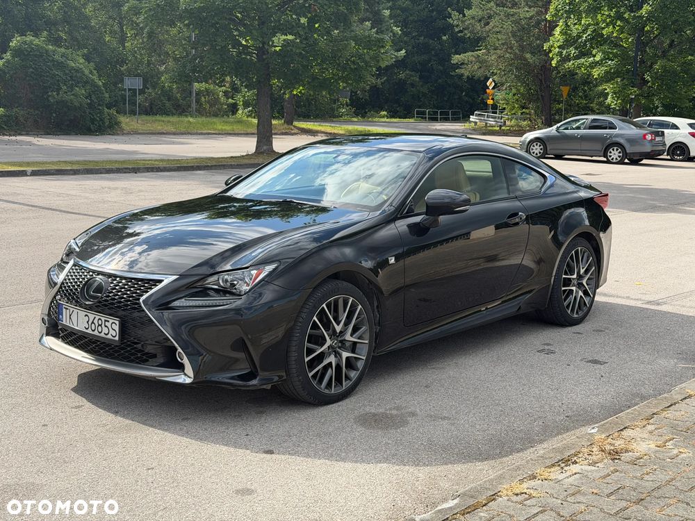 Lexus RC - 1