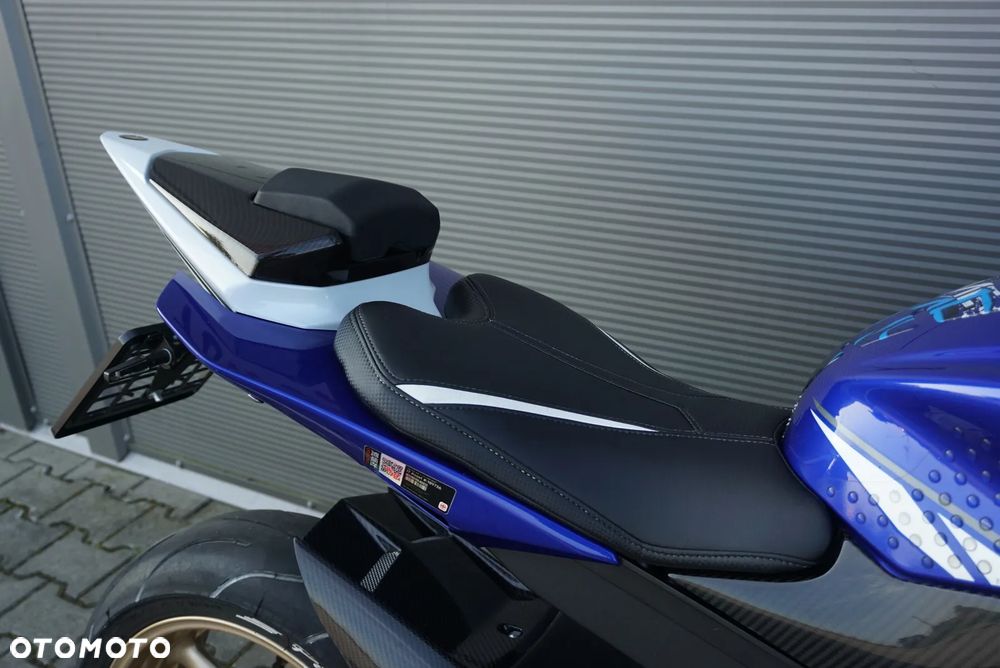 Yamaha YZF - 6
