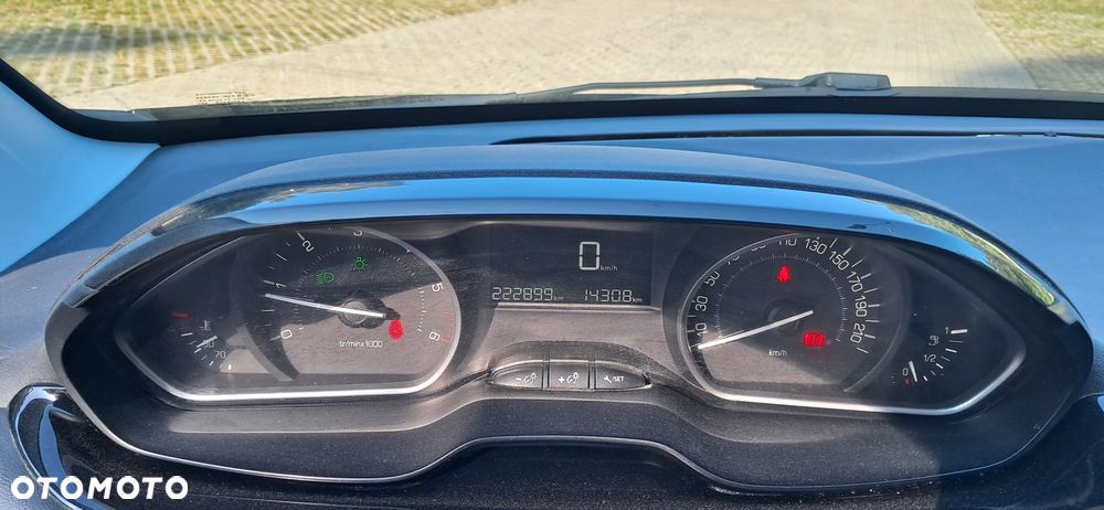 Peugeot 208 1.6 BlueHDi Active S&S - 21