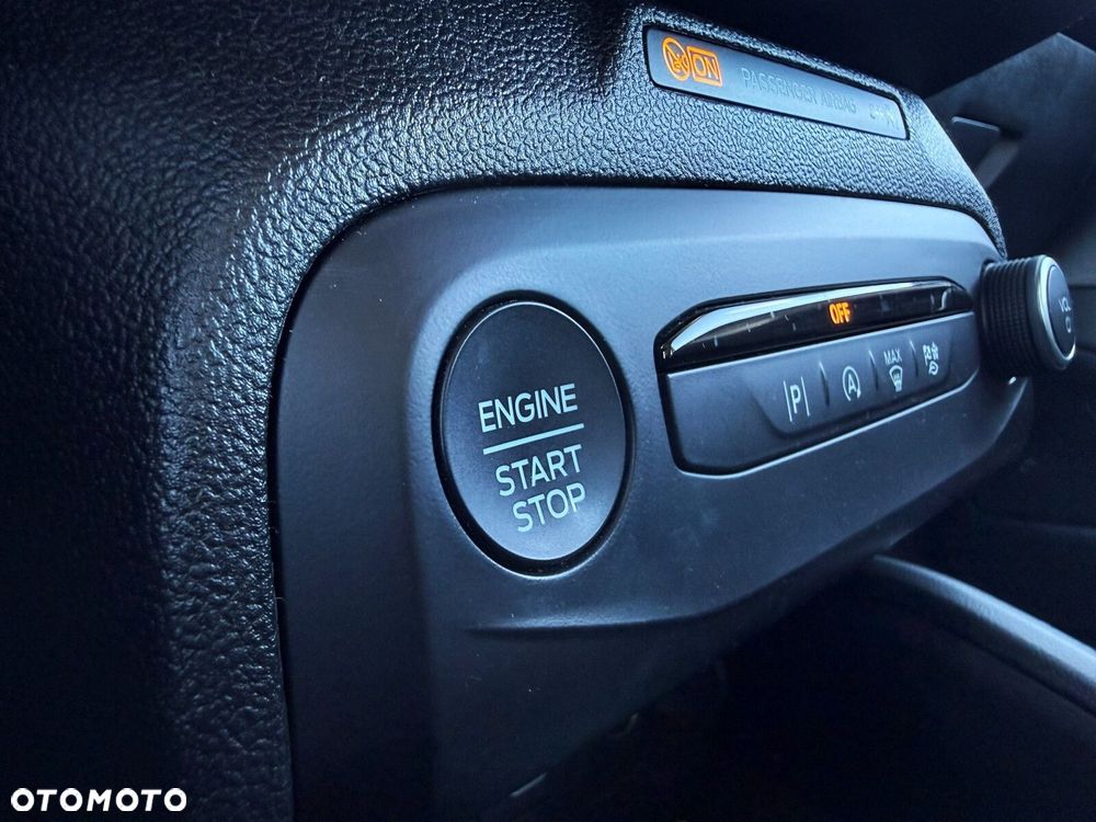 Ford Focus 1.0 EcoBoost Titanium - 23