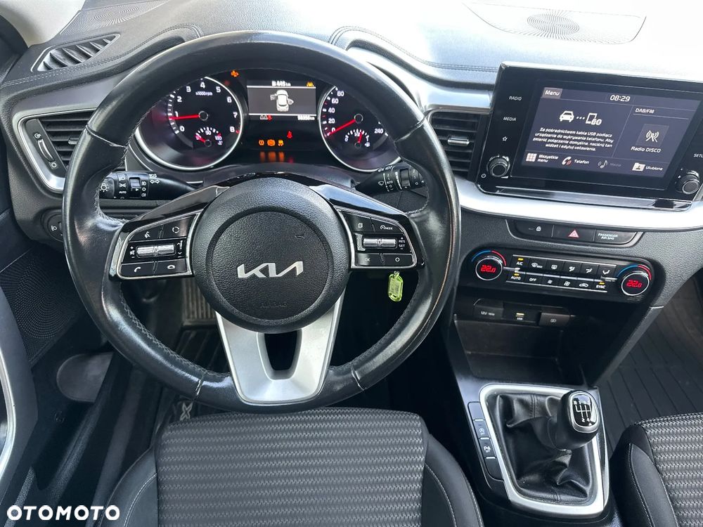 Kia XCeed 1.5 T-GDI M - 12