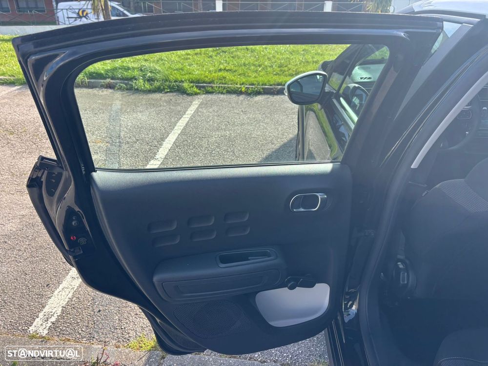 Citroën C3 1.5 BlueHDi Shine Pack - 51