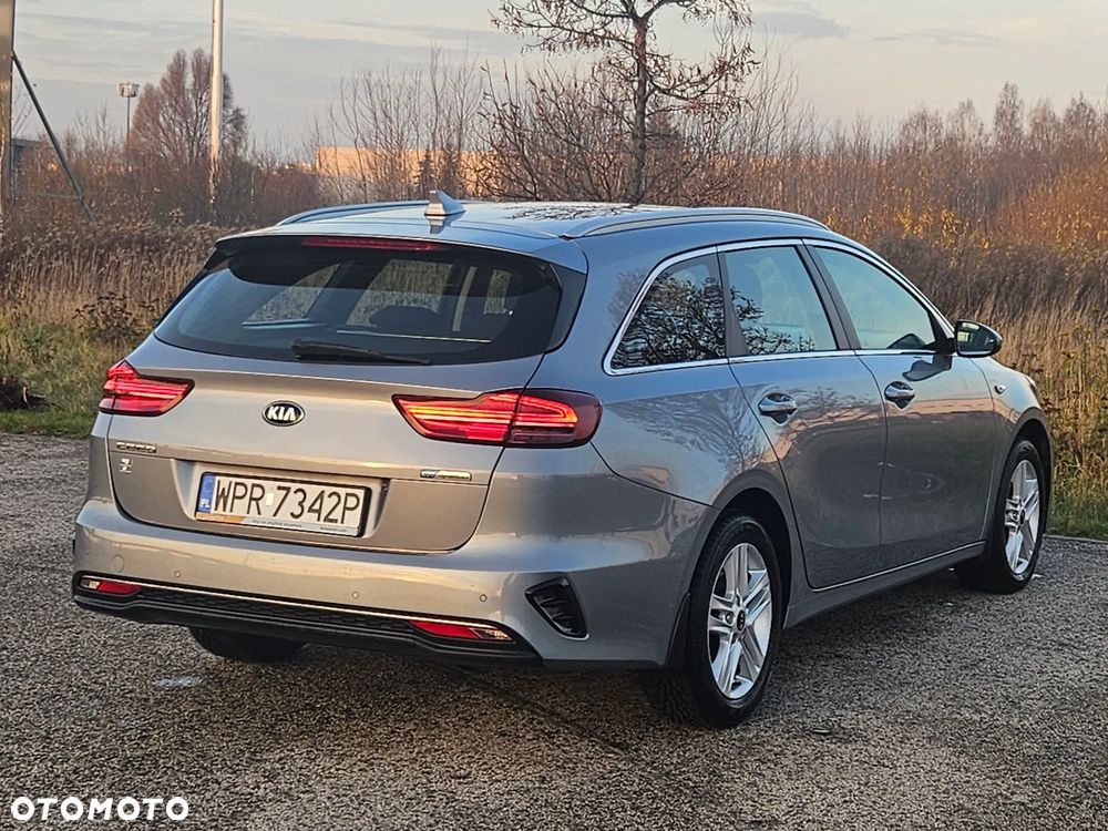 Kia Ceed 1.6 CRDi SCR M - 4