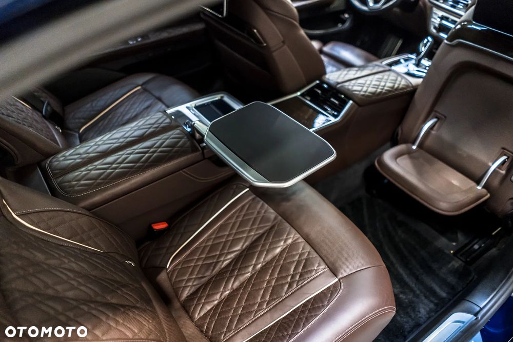 BMW Seria 7 740Li xDrive - 18
