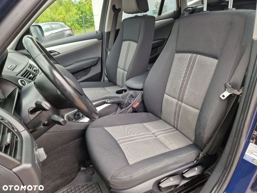 BMW X1 sDrive18i Sport Line - 10