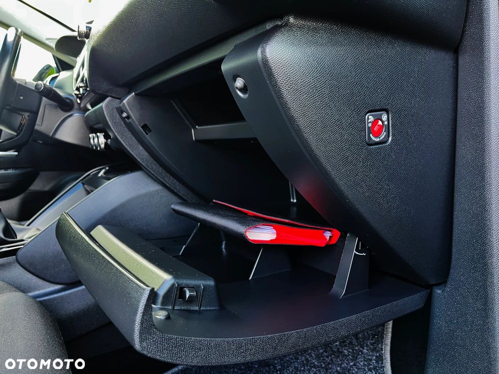 Citroën C4 PureTech 130 Stop&Start FEEL PACK - 38