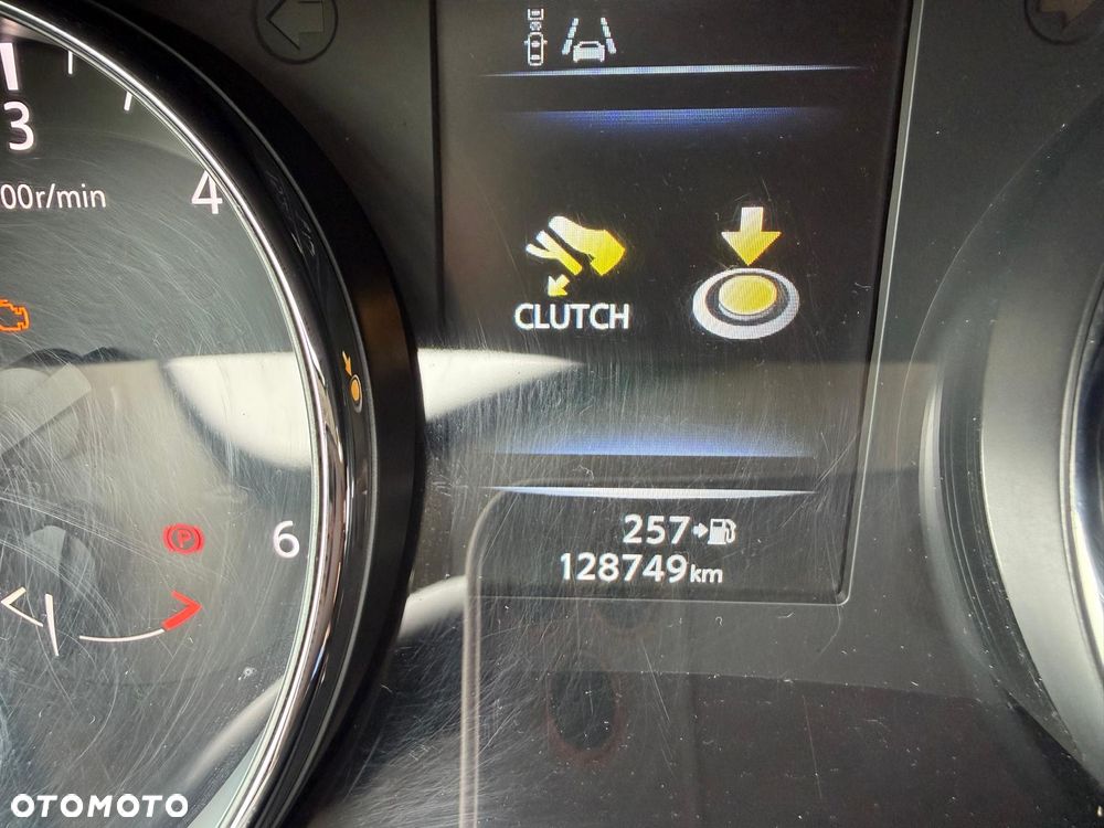 Nissan Qashqai 1.6 DCi 4x4 Tekna EU6 - 7