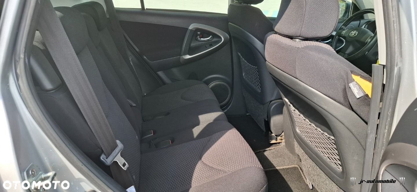 Toyota RAV4 2.0 4x4 Sol - 11