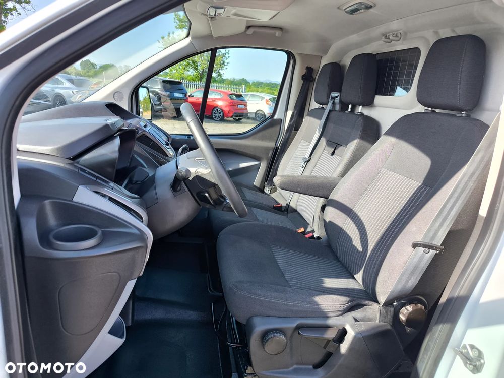 Ford Transit Custom - 17