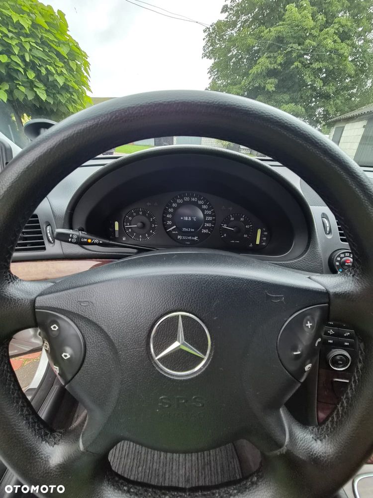 Mercedes-Benz Klasa E 200 CDI Automatik Classic - 15