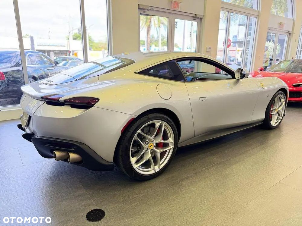 Ferrari Roma - 4
