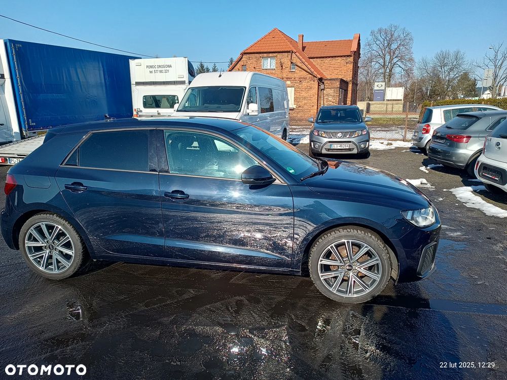 Audi A1 ver-30-tfsi-sportback-s-line - 16