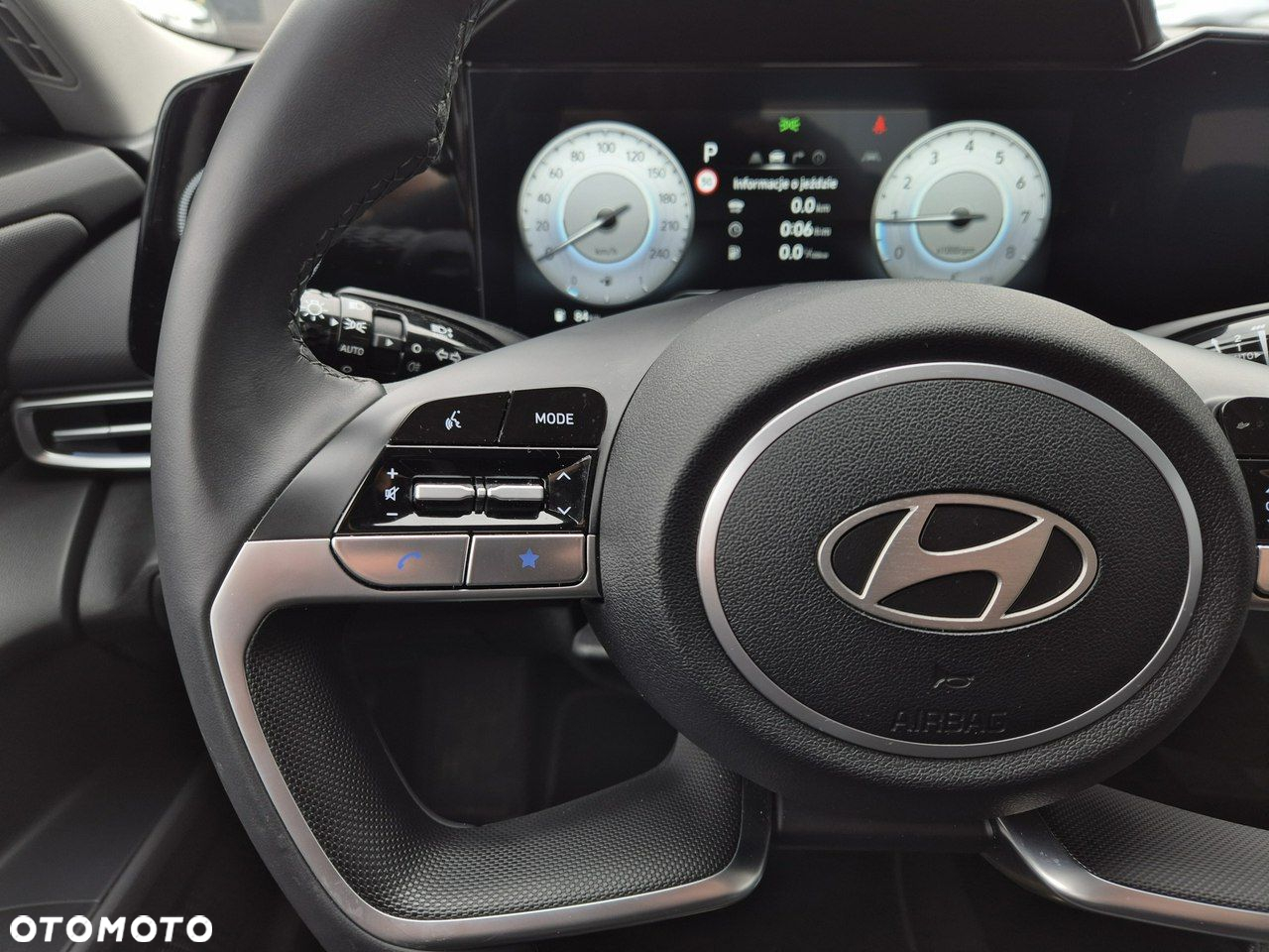 Hyundai Elantra - 20