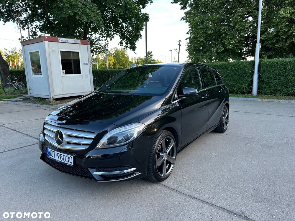 Mercedes-Benz Klasa B 180 7G-DCT - 1