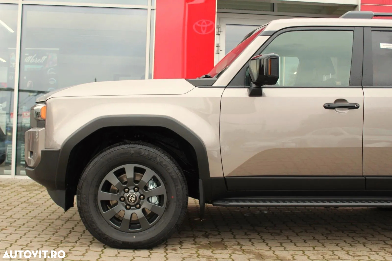 Toyota Land Cruiser 250 2.8l D-4D 204 CP A/T 7 locuri Executive - 4