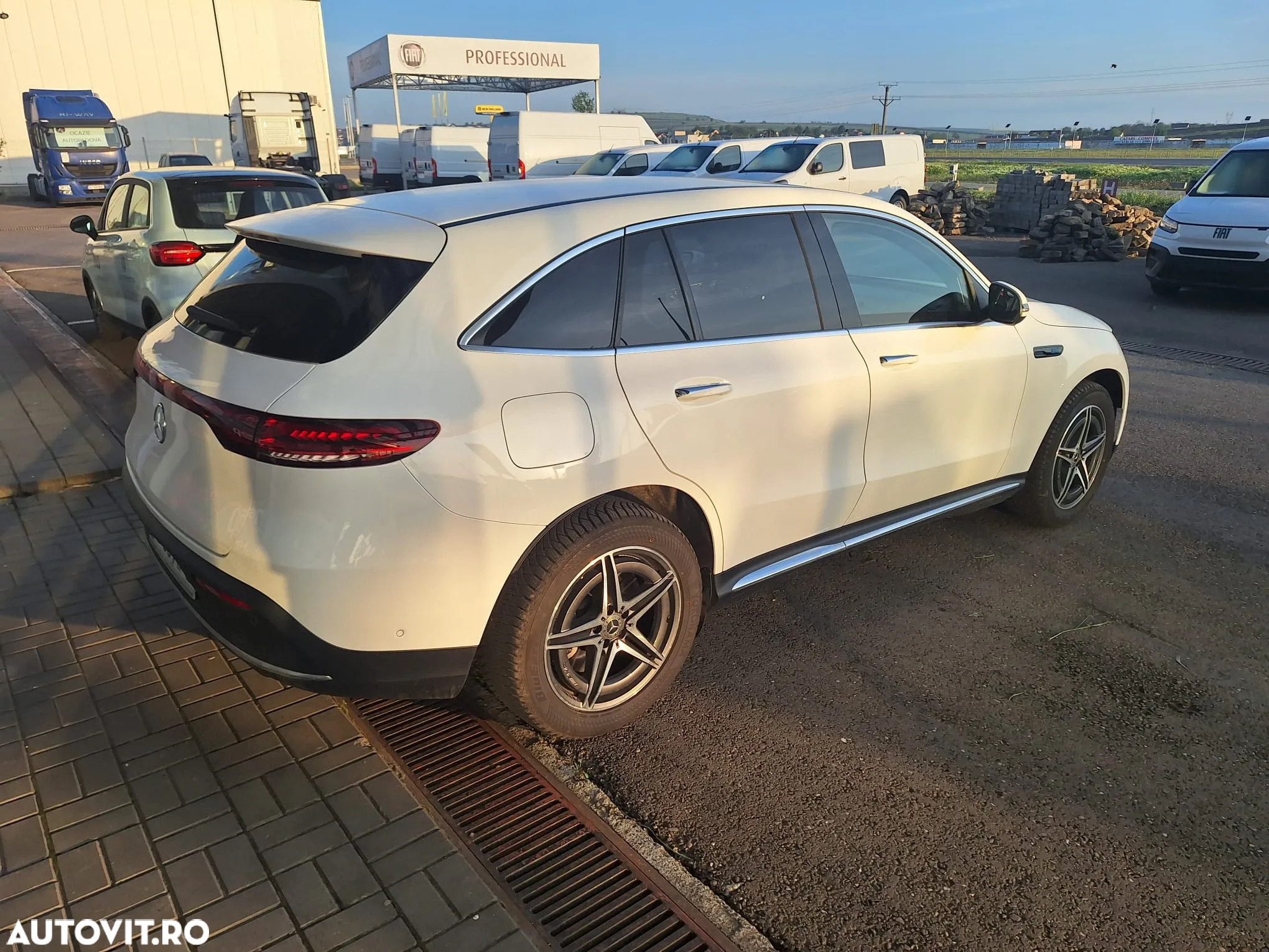 Mercedes-Benz EQC 400 4MATIC Sport - 2