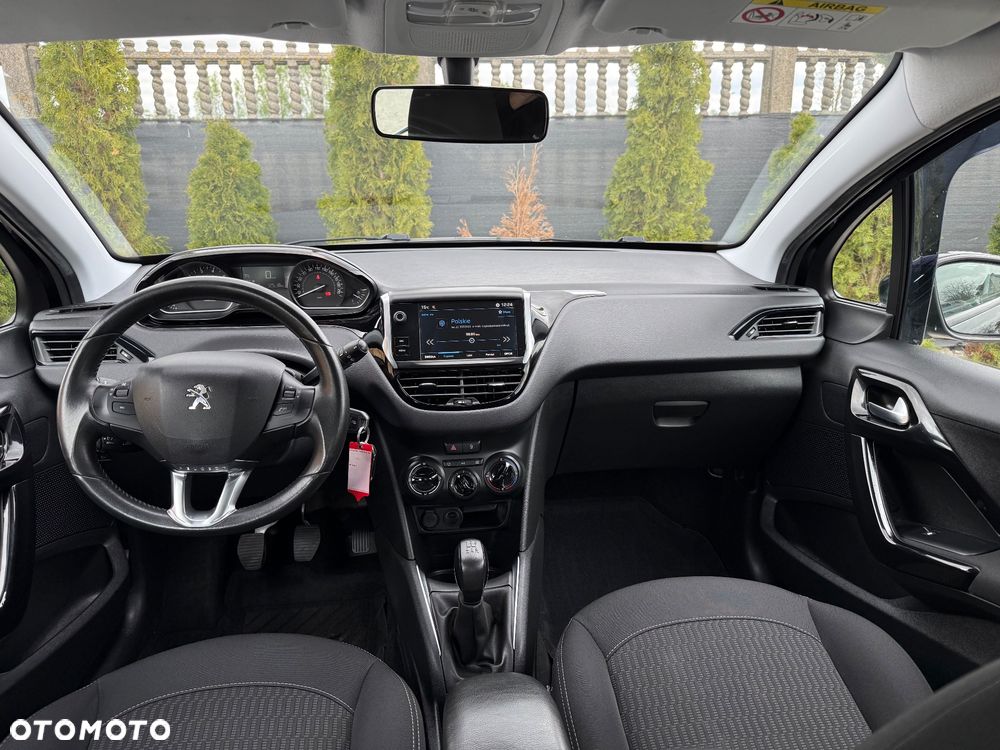 Peugeot 208 - 31