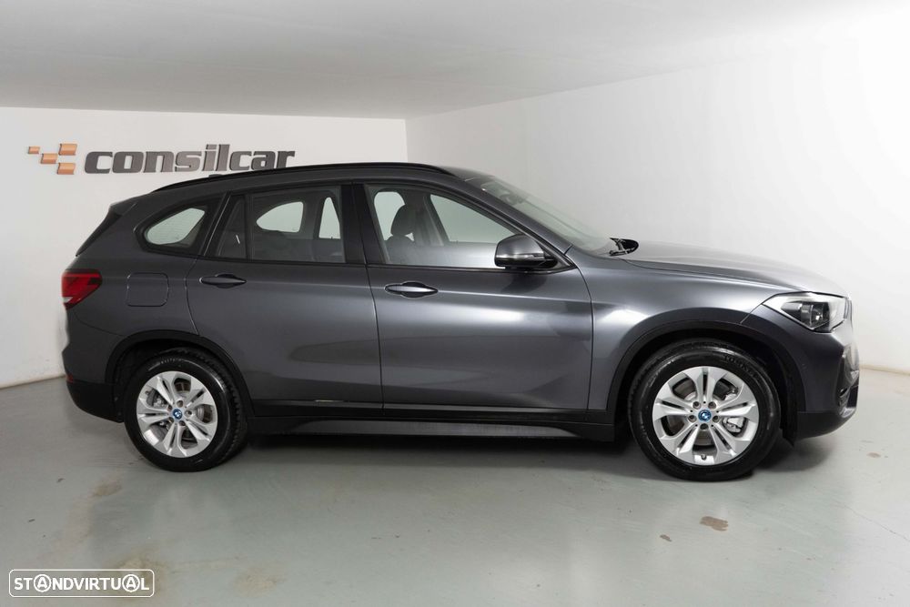 BMW X1 25 e xDrive Corporate Edition - 7