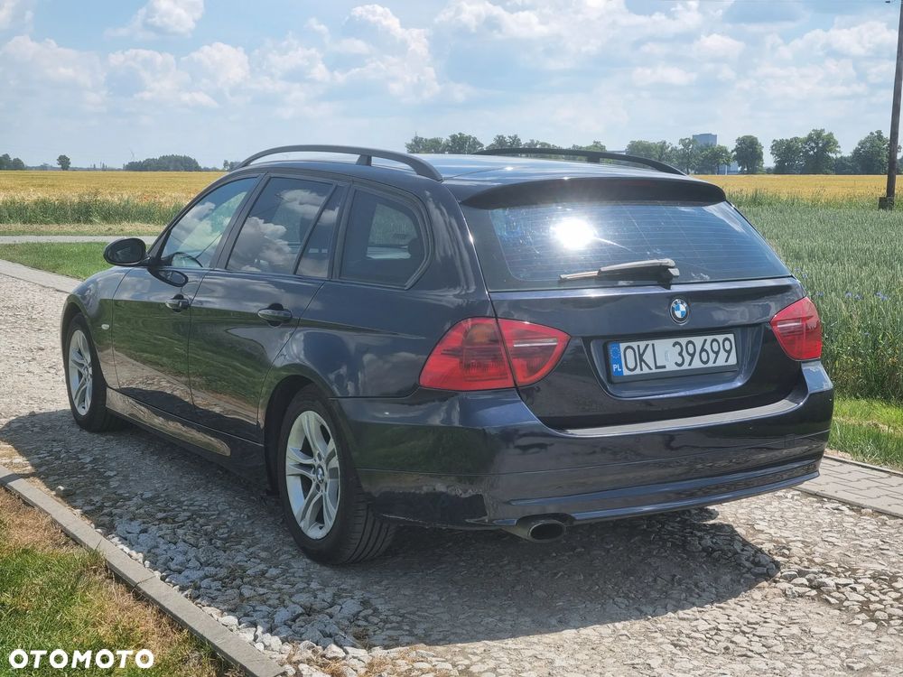 BMW Seria 3 320d DPF - 6