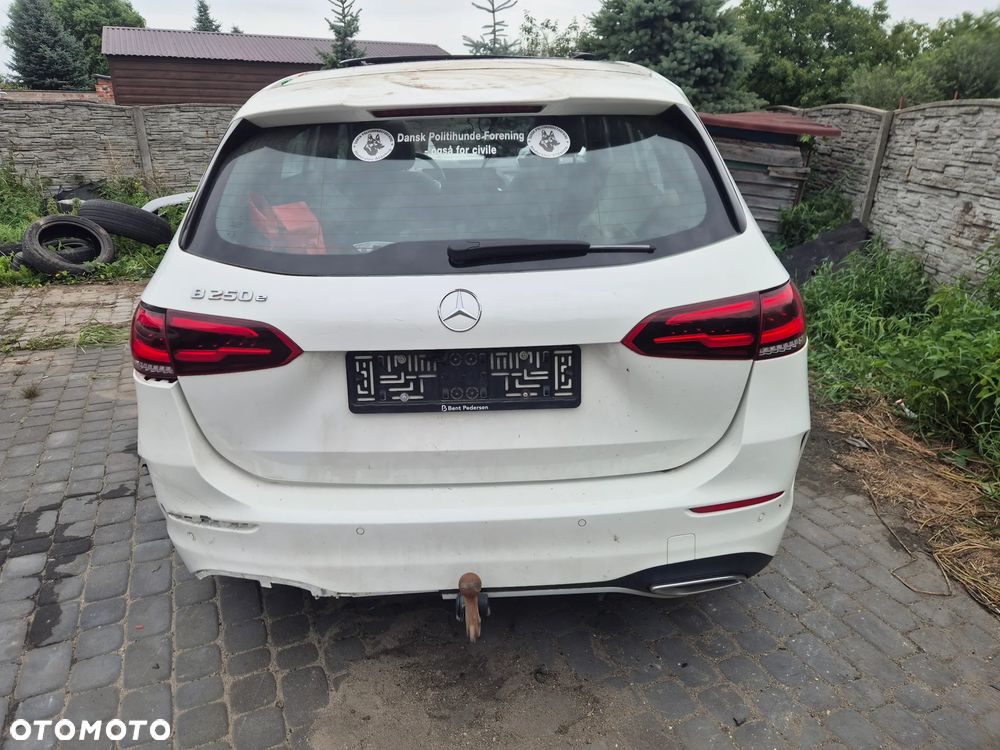 Mercedes-Benz B-Class 2021 photo 3