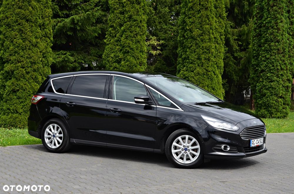 Ford S-Max - 12