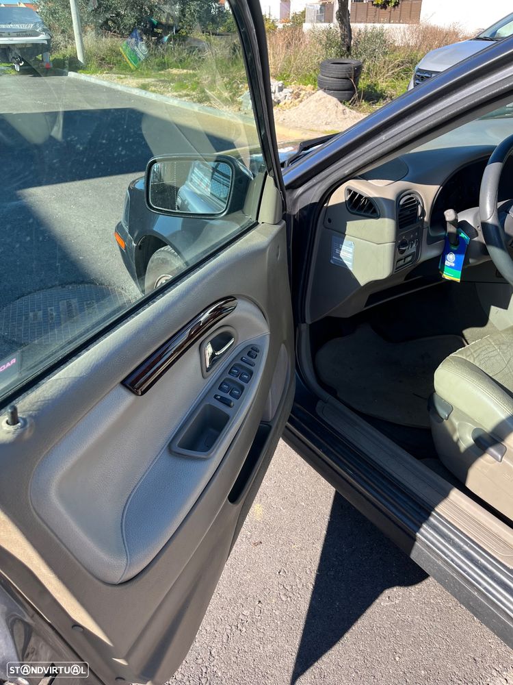 Volvo V40 1.9 D CR - 13