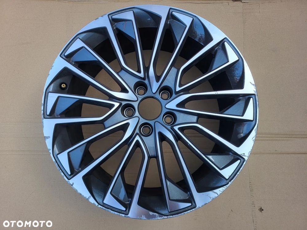 FELGA 8.5X19 5X112 ET40 AUDI 4K0601025BD - 1