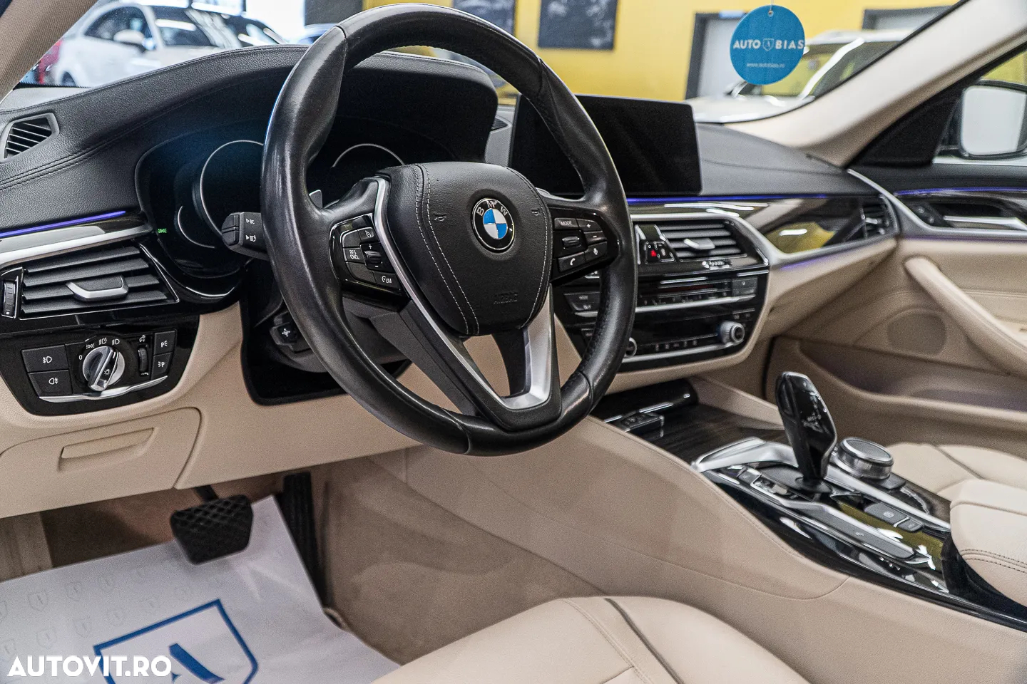 BMW Seria 5 520d xDrive Aut. Luxury Line - 20