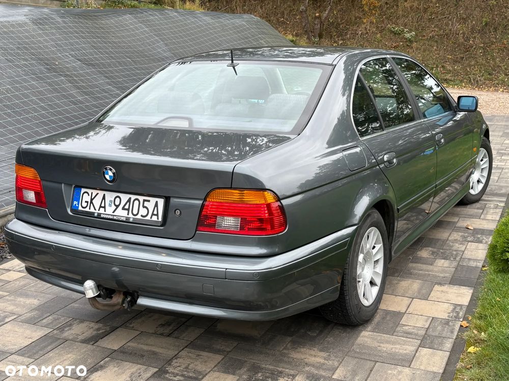 BMW Seria 5 520i - 5